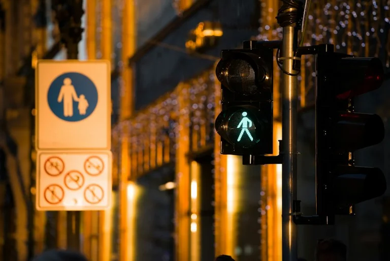 Kuidas kanda helkurit, et autojuht sind märkaks