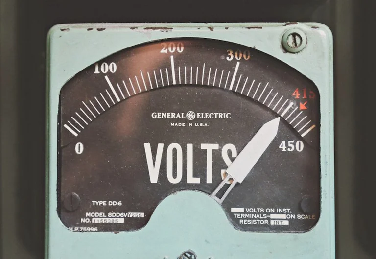 Kuidas võrrelda elektripakette ja vältida ootamatut arvet